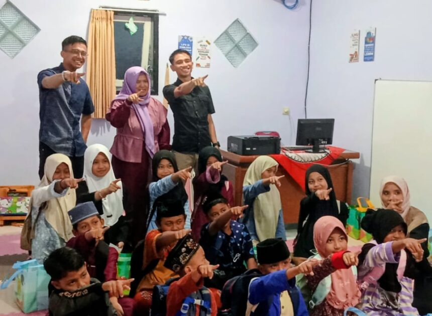 “Seragam yang Tak Pernah Purna: Menghidupkan Lentera Pendidikan Letkol Sukamto di Sudut Kota Batu”